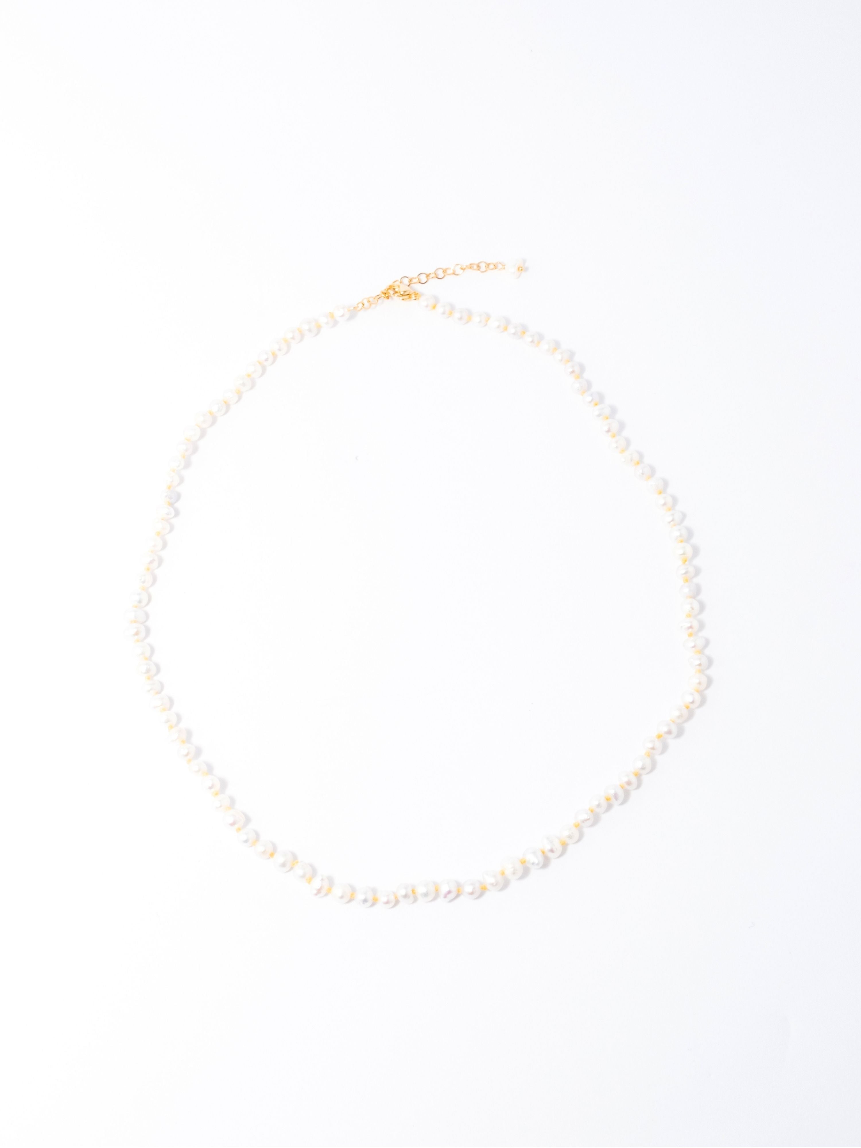 Collar Perla Nudo Amarillo